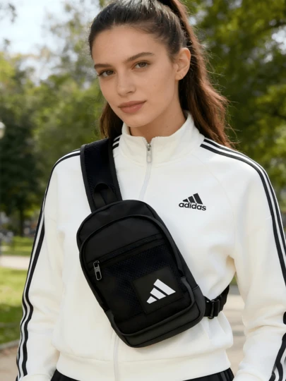 Adidas 男女通用单肩包，适合户外旅行、运动、日常休闲使用，款式 KE7432