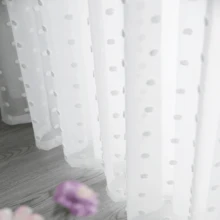 单片或双片白色波点蓬松球形薄纱窗帘，现代简约风格，杆袋式设计，半透明不透光，可水洗，易于打理，适用于客厅、卧室等各种房间装饰。 - 白色 - 查看 10