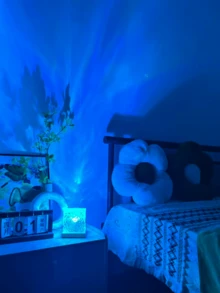 1 pièce Projecteur d'Aurores Boréales, Projecteur d'Ondes de Chambre à Coucher, Lampe Cube Cristal Lumineuse avec Commande Tactile/à Distance, 16 Couleurs d'Éclairage Ambiant LED, Convient pour Chambre à Coucher, Plafond, Camping, Mariage, Événements, Effet Galaxie - Multicolore - Voir 4