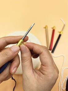 3-In-1 Interchangeable Metal Punch Needles, 4 Colors Available, Fits 2/2.5/3.5mm Interchangeable Tips, Metal Twist Lock, Quick Needle Change, Stable & Smooth Punching, Suitable For All Punch Embroidery, An Ideal Tool For Handicraft Relaxation - Round-handled Piercing Needle - View 4