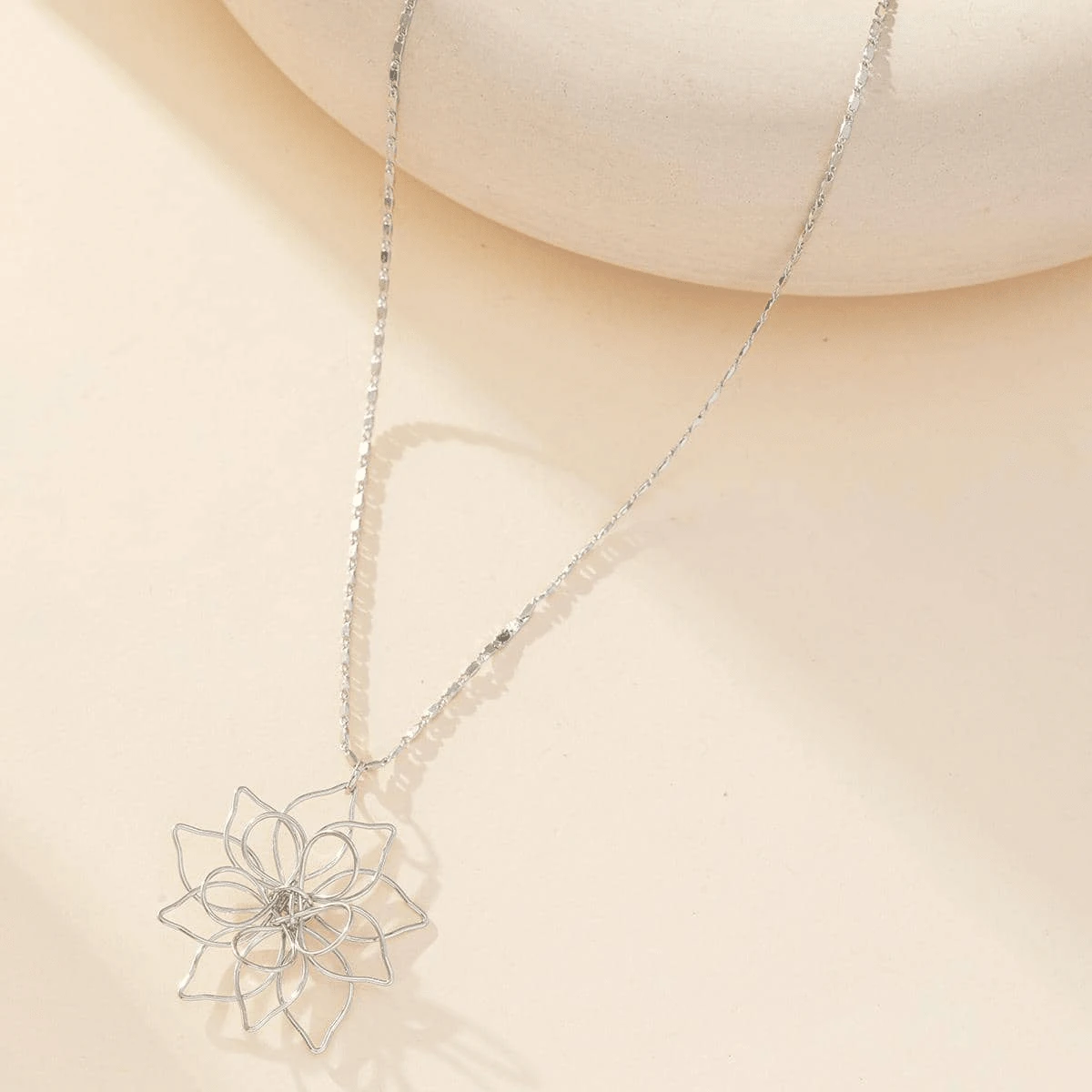 1 件时尚铜花毛衣链，适合女士日常穿着情人节、妈妈、母亲、母亲节、礼物 - 銀色 - 查看 1