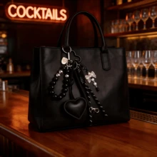 1 chiếc móc khóa hình trái tim bằng da sáng tạo, phụ kiện túi xách phong cách Y2K ngọt ngào và cá tính, móc chìa khóa hình trái tim, mặt dây chuyền xe hơi. - đen - Xem 8