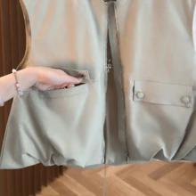 女士无袖短款背心，秋季清新纯色泡泡下摆，拉链圆领，时尚百搭，修身夏季款 - 杏色 - 查看 12