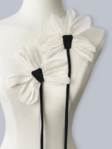 2pcs Asymmetrical Fabric Lotus Flower Brooch - Multicolor - View 2