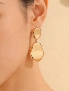 A Pair Of Simple Gold Geometric Irregular Round Pendant Earrings For Women - Gold - View 3
