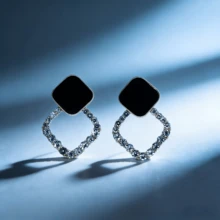 Fashionable High-End Rhinestone Black Earrings, Niche Versatile Elegant Earrings, Luxury High-Quality Earrings - Black - View 4