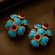 1 par de nuevos pendientes con forma de corazón muy adornados con piedras, diseño francés único con clip, apropiados como regalo para fiestas, joyería para mujer - Multicolor - Ver 3