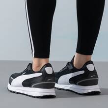 PUMA彪馬 Road Rider 舒適簡約低筒 跑步鞋 男女同款 黑白色 - 黑白 - 查看 4