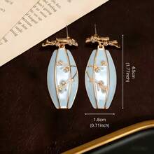 1 Pair Vintage Elegant Light Blue Glazed Golden Plum Blossom Vase Pendant Earrings, Suitable For Women's Daily Wear, Formal Events, Gifts For Her, Holiday Gifts - Light Blue - View 4