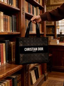 Dior 蕾丝网眼手提袋，大容量购物袋，2026春夏新款时尚单品，旅行必备，便携式洗漱包，大容量化妆包，网眼收纳袋 - 黑色 - 查看 6