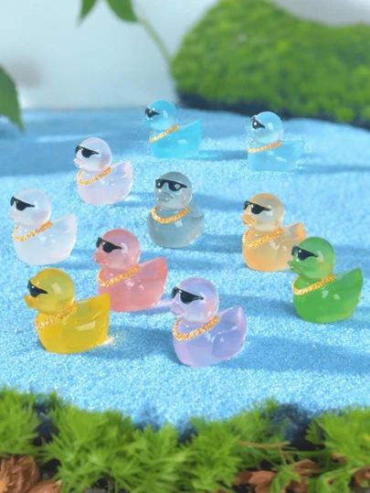 100/50/20/10/1pc Set Colorful Cute Duckling Figurines, Glow-In-The-Dark Mini Duck Models With Golden Necklace, Fun Adorable Small Gifts For DIY Garden Decor, Fish Tank Accessories, Car Decor, Desktop Decor, Birthday Presents