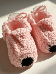 1双手工钩编婴儿鞋，粉色鞋面黑色鞋头，柔软针织新生儿鞋 - 淺粉色 - 查看 4