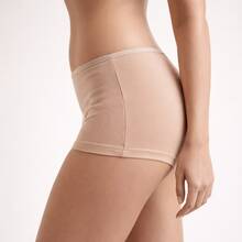 Women's Second Skin Shorts, Underwear/Slip-On Shorts To Wear Under Skirts And Dresses, Women's Fashion, Premium Short Shorts - 米色 - 查看 3