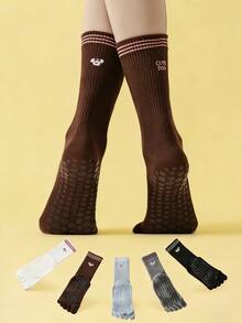 1/2/3/5 pares de calcetines de yoga con cinco dedos y agarre antideslizante para mujeres, calcetines deportivos profesionales con diseño de agarre antideslizante y bordado de cachorros adorables, adecuados para fitness en interiores, pilates, ballet, danza y gimnasia, para usar en todas las estaciones - Multicolor - Ver 2