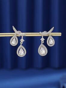 1pc Fashionable High-End Water Drop Design Earrings, Versatile Comfortable Luxury Minimalist Style Earrings - Silver - View 4