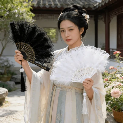 1pc Gothic Black Feather Fan, Lace Trim Gold-Stamped Fan Bone, Luxury Black & Gold Feather Fan, Foldable & Portable, Personalized Decor For Bar, Party & Ball, Tassel Pendant Design, Summer Cooling Accessory, French Vintage Style Feather Fan