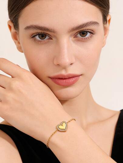 1 pieza - Brazalete de acero inoxidable con forma de corazón de estilo suave. Acabado en oro vintage, sofisticado y elegante. Una pieza de joyería versátil para mujeres, perfecta para regalos de vacaciones.