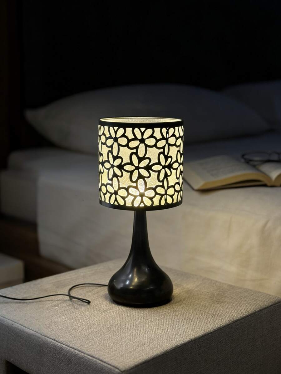 1pc USB Powered Warm Light Table Lamp, Modern Ins Style Retro Innovative Atmosphere Minimalist Decor Night Light For Bedroom Bedside Room Desktop - Black - View 1