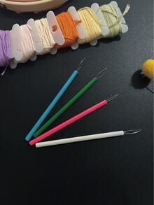 8.8cm Extended Handle Plastic Needle Threader, Easy To Operate And Labor-Saving, Suitable For Seniors And People With Poor Eyesight To Easily Thread Needles, Ideal For Daily Home Clothing Repair And Sewing - Extended Plastic Thread Threader - View 4
