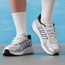 adidas TECHNOCHAOS 2000 休閒跑步鞋 男款 白銀色 - 銀白 - 查看 3