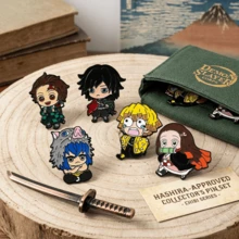 Set de 4 piezas de accesorios de anime caliente "[Título del anime]", llavero de personajes de dibujos animados de moda, colgante de bolso, adecuado para uso diario o como regalo - Multicolor - Ver 4