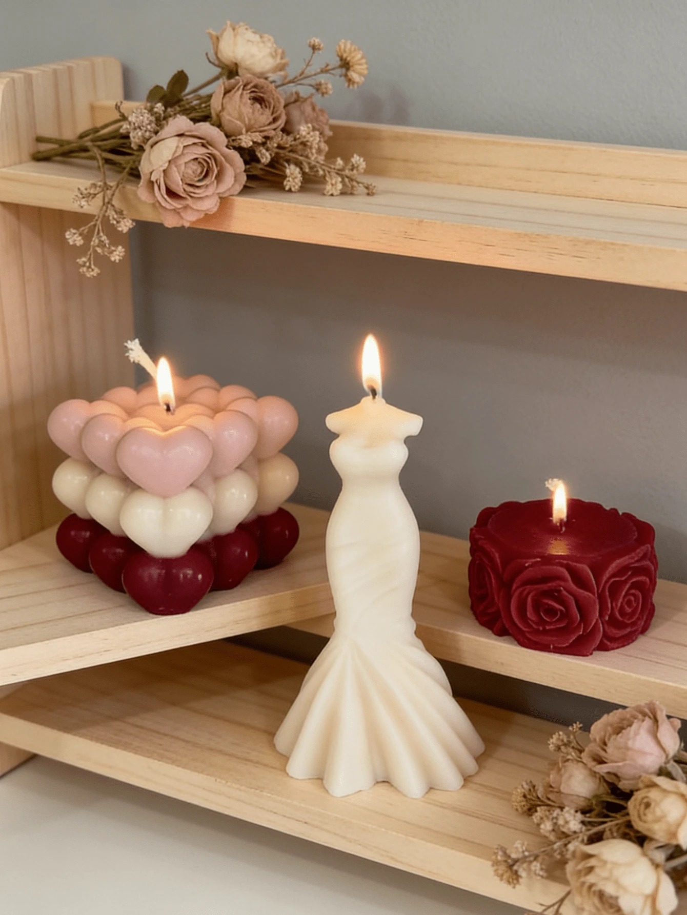 1pc Heart-Shaped Silicone Candle Mold, DIY Plaster Aromatherapy Mold For Valentine's Day, Mother's Day, Graduation Season - A - View 1