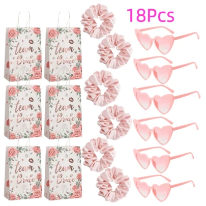 Bộ quà tặng cô dâu 18 món bao gồm túi xách cô dâu, dây buộc tóc bằng lụa và kính mắt thời trang, phù hợp cho cô dâu, đám cưới, tiệc độc thân, tiệc phù dâu, tiệc chia tay độc thân, quà tặng đám cưới và đồ dùng tiệc tùng.