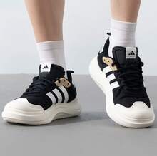 adidas MAXXCOURT SPW 圓頭繫帶低筒 休閒鞋 男女同款 黑白 - 黑與白 - 查看 3