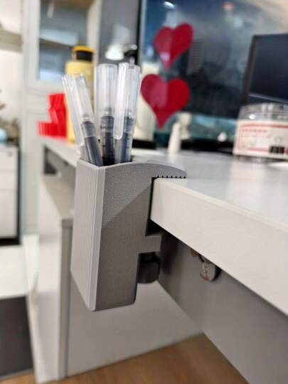 1pc Clip-On Pen Holder & Storage Box, Suitable For Office Desk, Spiral Switch Design Saves Space, Fits Desks 10-35mm Thick, Easy Installation Without Screws, Ideal For Home And Office Organization