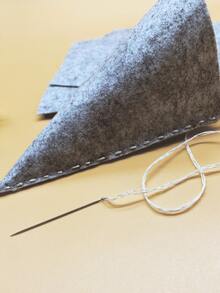 20pcs Pre-Cut Light Gray Felt Fabric, 13*13cm Square Size, Trimmed Edges With No Fraying, Solid Light Gray Matte Fabric, No Cutting Required, Suitable For Various Small DIY Handmade Projects, Felt Dolls, Brooches, Keychain Pendants - Felt Cloth - View 5