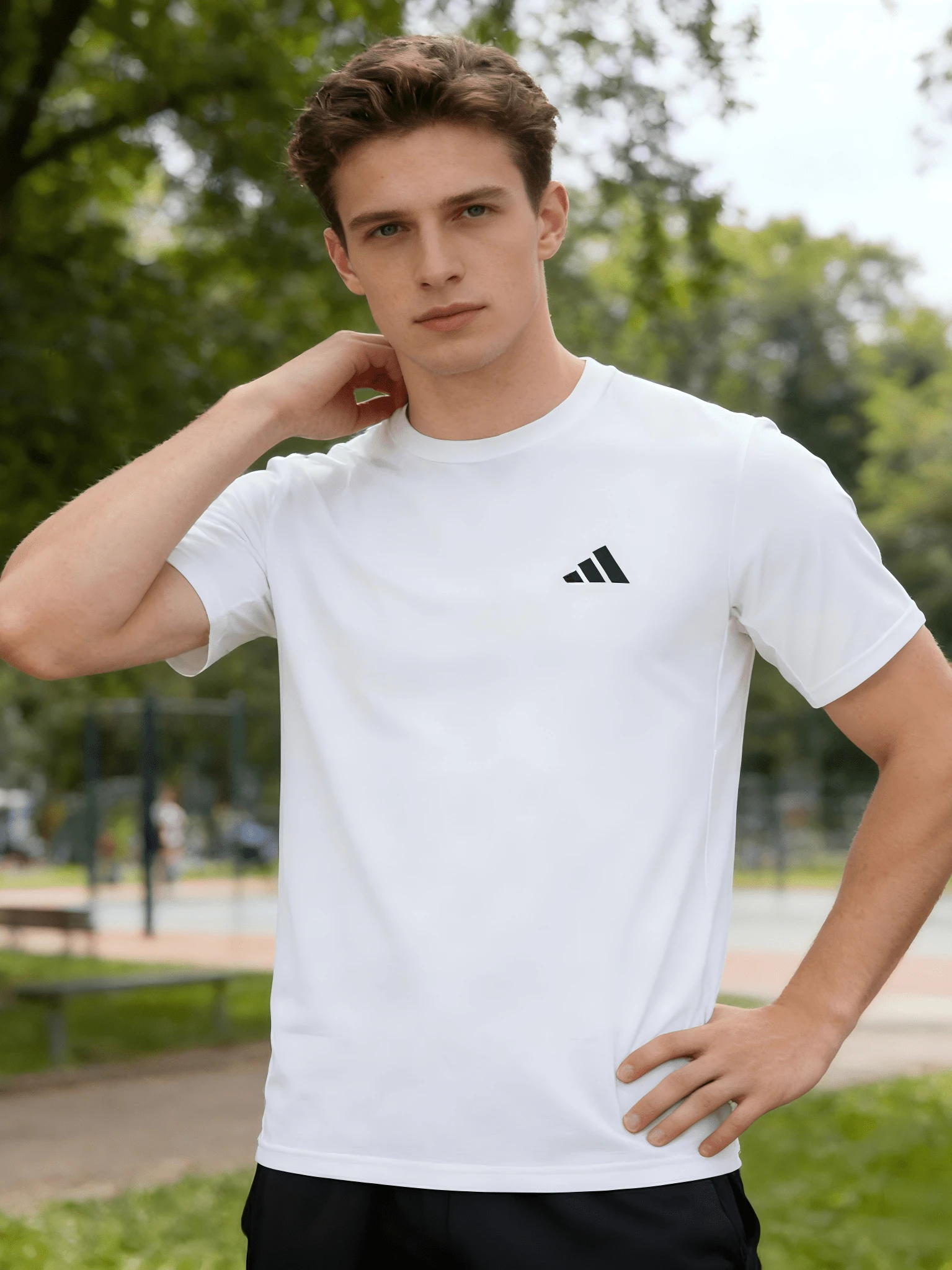Adidas TR-ES TEE M 休闲舒适运动短袖T恤 KU8713 - 白色 - 查看 1