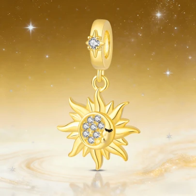 1颗925镀银日月吊坠珠，镶嵌立方氧化锆，饰以星形图案，适用于欧式手链，可DIY项链和手链饰品