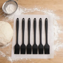 2/4/6 件装多用途硅胶涂油刷，耐热烹饪刷 – 可放入洗碗机清洗，适用于烧烤、糕点制作、烘焙（黑色） - 黑色 - 查看 11