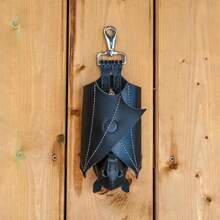 Bat Shape Leather Keychain Creative Zipper Key Chain Unique Bag Charm Gothic Style Charms Fashion Bag Charms For Purse Phone Charm Outdoor Accsesories Keychains For Woman Cool Summer Gifts For Men Gifts For Women - A - 查看 4