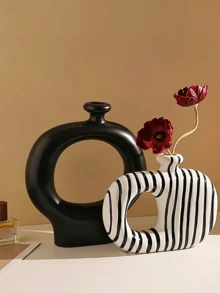 1个波西米亚风格黑白条纹树脂花瓶，适合插放鲜花。这款现代小花瓶非常适合装饰客厅、茶几或书架。也是一份很棒的礼物。客厅装饰 | 波西米亚风格花瓶 | 条纹纹理花瓶，装饰花瓶。 - B - 查看 6