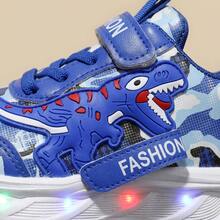 Tenis con luces LED intermitentes para niños pequeños, diseño de dinosaurio con estampado de camuflaje y cierre fácil de poner, suela antideslizante cómoda para uso diario y todas las ocasiones infantiles - Azul - Ver 8
