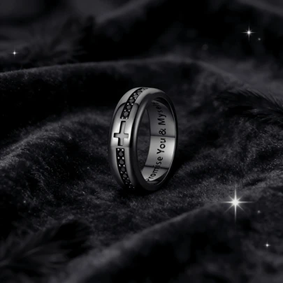 خاتم دوار صليبي بطراز جوثي بانك للرجال، من الفولاذ المقاوم للصدأ الأسود المنقوش عليه "أعدك وأعد نفسي"، مجوهرات هيب هوب للارتداء اليومي