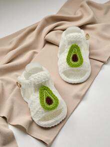 1 đôi dép xăng đan móc thủ công cho trẻ sơ sinh, màu trắng với họa tiết thêu quả bơ, chất liệu mềm mại. - trắng - Xem 4