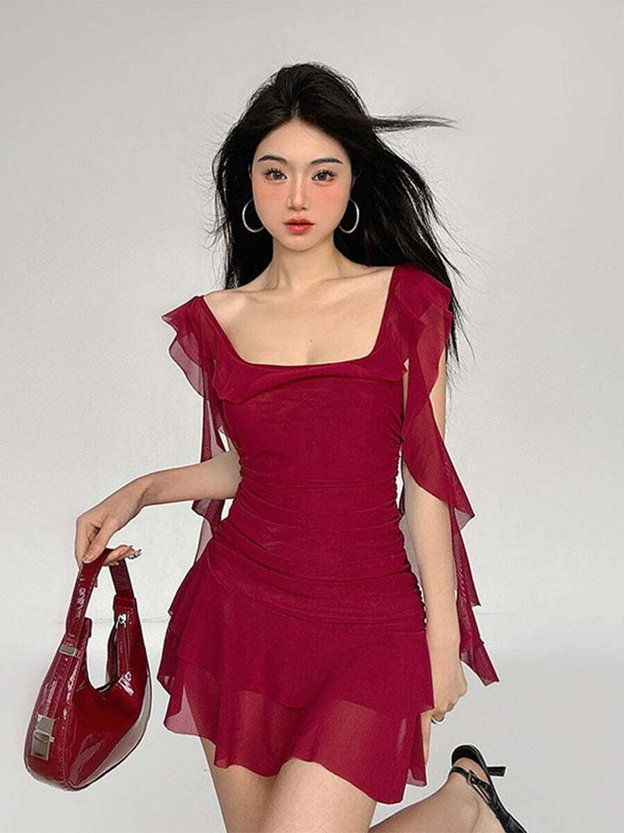 Women Short Dresses - 紅色 - 查看 1