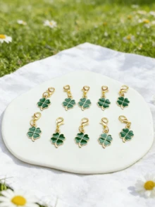 10个四叶草幸运钥匙扣，圣帕特里克节、毕业典礼、婚礼、庆典和包装装饰的完美礼物，也可作汽车配件、包包挂饰，可爱哥特风Y2K风格 - 綠 - 查看 6