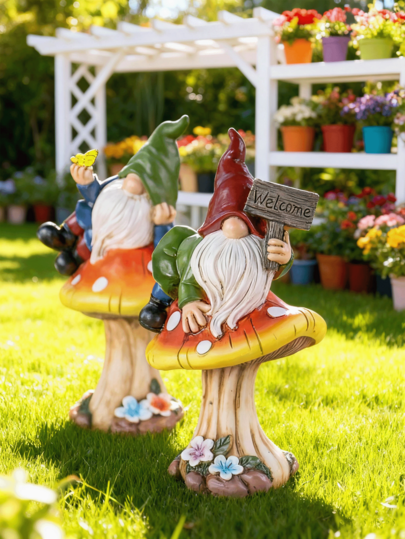 迷人的蘑菇和侏儒䴙䴘欢迎牌 - 树脂花园装饰，非常适合户外空间和花盆，是母亲节、父亲节和圣诞节的理想礼物。