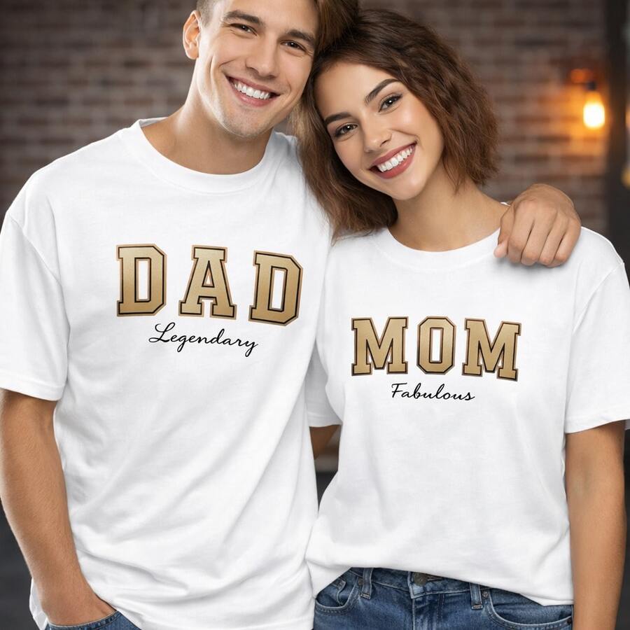 Camiseta con estampado de "Papá Legendario y Mamá Fabulosa", camisetas a juego para uso diario, regalos de cumpleaños, regalos de Halloween o como camiseta conmemorativa para amigos o seres queridos. También adecuada como suéter. Entrega rápida. - Hombre Blanco - Ver 1
