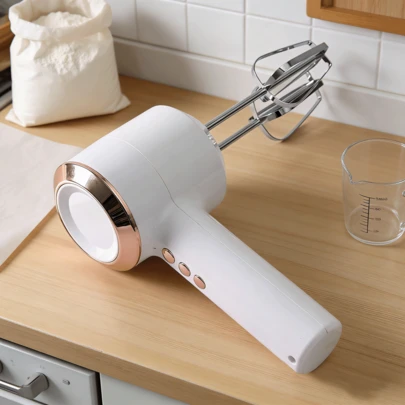 AOYI 3-Gang Elektrischer Handmixer mit Doppelquirl, Handmixer Küchengerät Eischläger, 800mAh wiederaufladbarer Akku, kabelloser Handmixer, Backutensilien für Milchshake, Kuchen, Lebensmittel, Getränke, Küchenhelfer, für Männer, Frauen, Familie, Mutter, Vater, Heimbacken