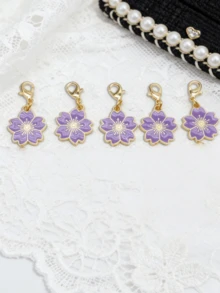 10 piezas Llavero de flor de sakura de aleación, diseño floral elegante, con etiqueta, adecuado para colgar en bolsos, llaves de coche, regalos de cumpleaños y vacaciones para parejas, tono rosa, regalo para mujer, regalo del Día de San Valentín, accesorios para automóvil, regalos con estilo gótico lindo Y2K para madre, padre, graduación y maestro - Flor de cerezo morada A - Ver 6