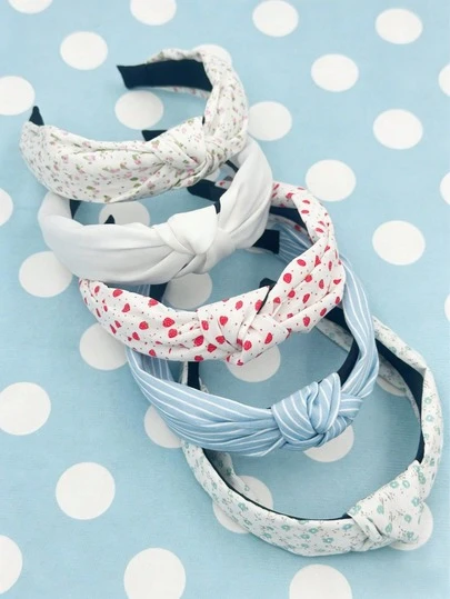 3pcs Floral Strawberry Fabric Women's Hair Accessories, Including Hair Hoops And Headbands. A Set Of Plant, Fruit, Solid Color And Plaid Styles. These Cute And Sweet Hair Accessories Are Suitable For Spring And Summer, And Perfect For Holiday Gifts, Daily Casual Wear, And Travel.