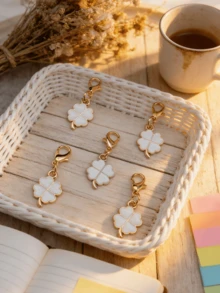 10Pcs Four‑Leaf Clover Fortune Keychain,Lucky Shamrock Charm Keyring.Perfect Gift For Graduation,Wedding,Various Ceremonies And Packaging Decorations. - White - View 6