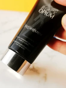 Yves Saint Laurent 50毫升/1.6液盎司黑鸦片闪亮保湿身体乳 - 黑鴉片身體乳 - 查看 3