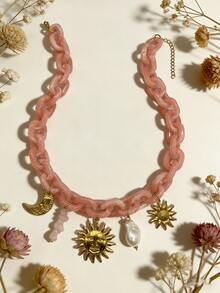 1件金色不锈钢日月吊坠项链，搭配粉色亚克力云朵效果链，适合夏季外出、旅行和赠送朋友 - 粉紅色鏈條+太陽吊墜 - 查看 5