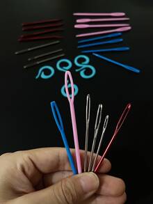 Bộ 26 món gồm kim may, kim khâu nỉ, kim thêu, kim vá và kim móc, dụng cụ đan móc thủ công DIY kèm thước đo độ dày kim. - Bộ kim khâu tay - Xem 1