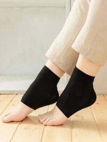 3 Pairs Silicone Moisturizing Socks, Unisex, Suitable For Dry, Cracked Heels - Black - View 2